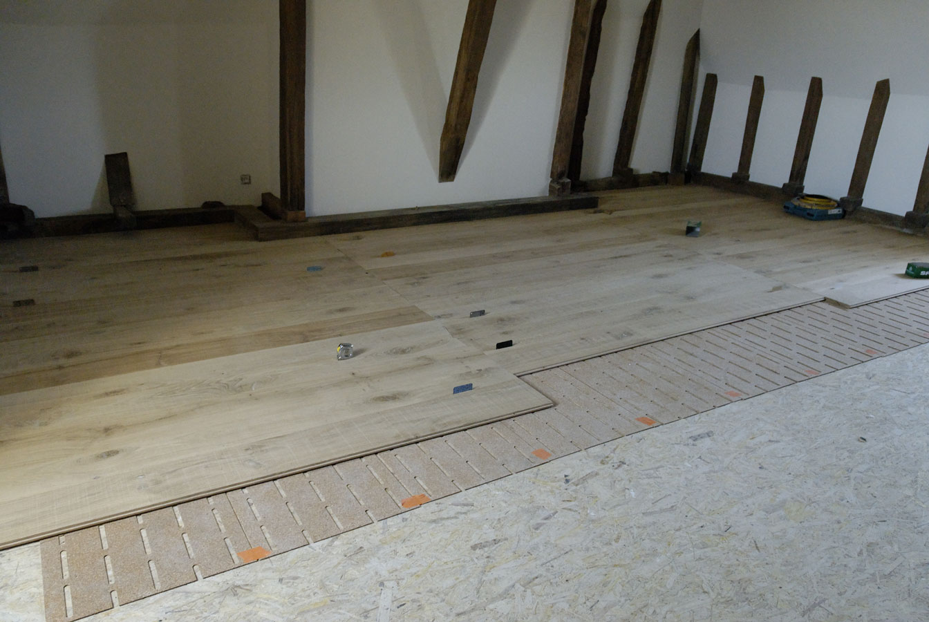 A layer of sound insulation is installed under the floor