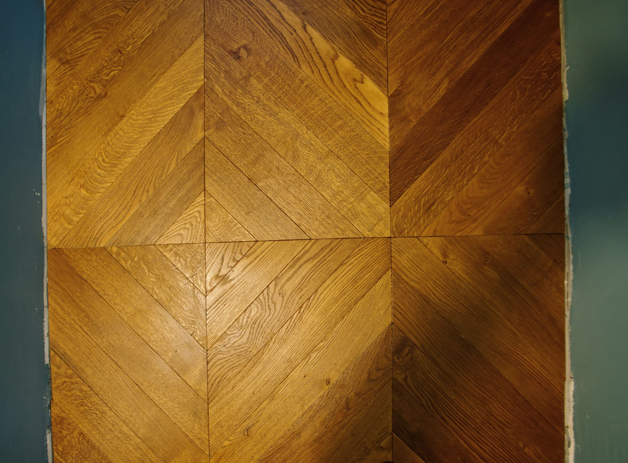 Traditional parquet floor in solid oak
