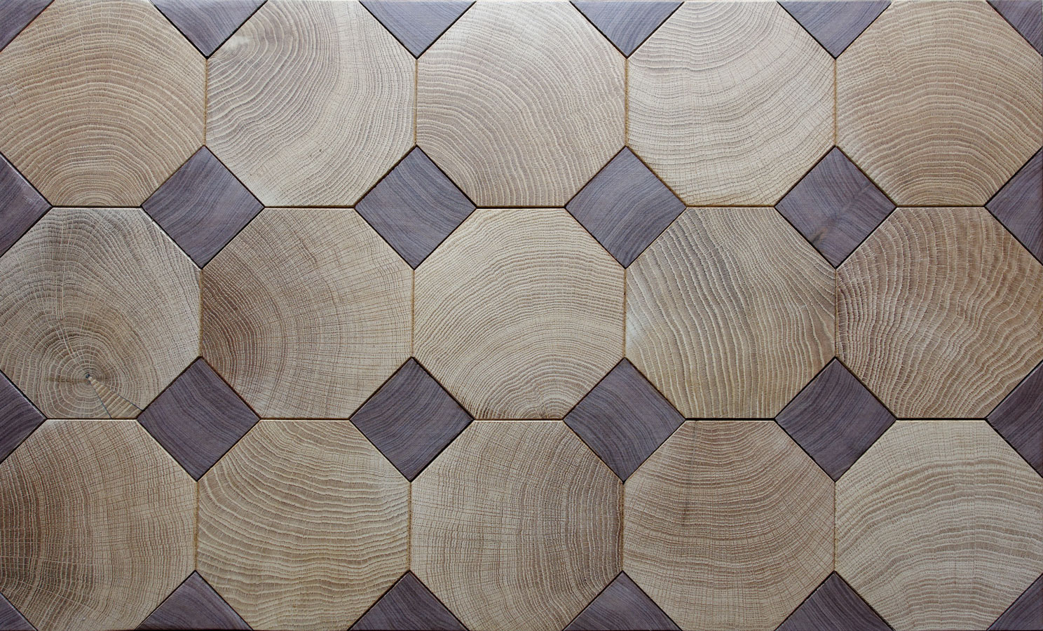 End grain wooden floor Octagon in oak with walnut U.S. 
