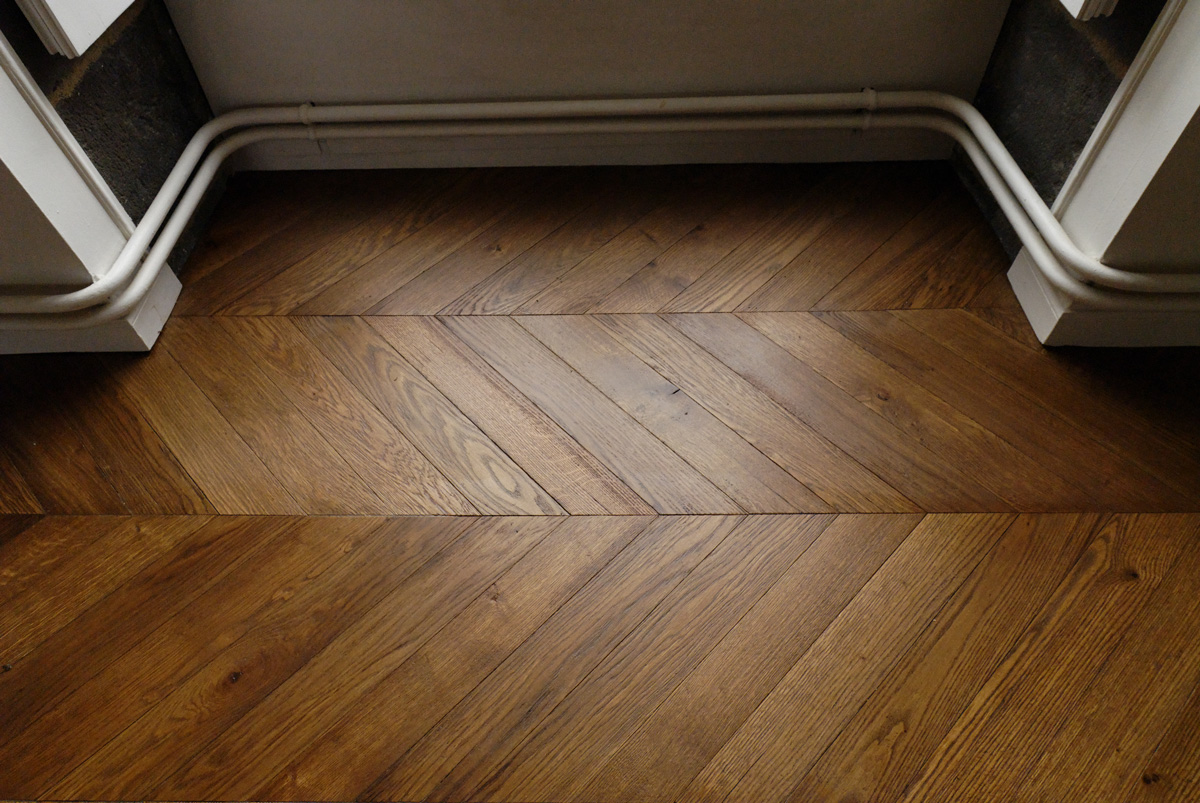 Parquet chne massif, paisseur 14 mm, avec une finition patine vieillie