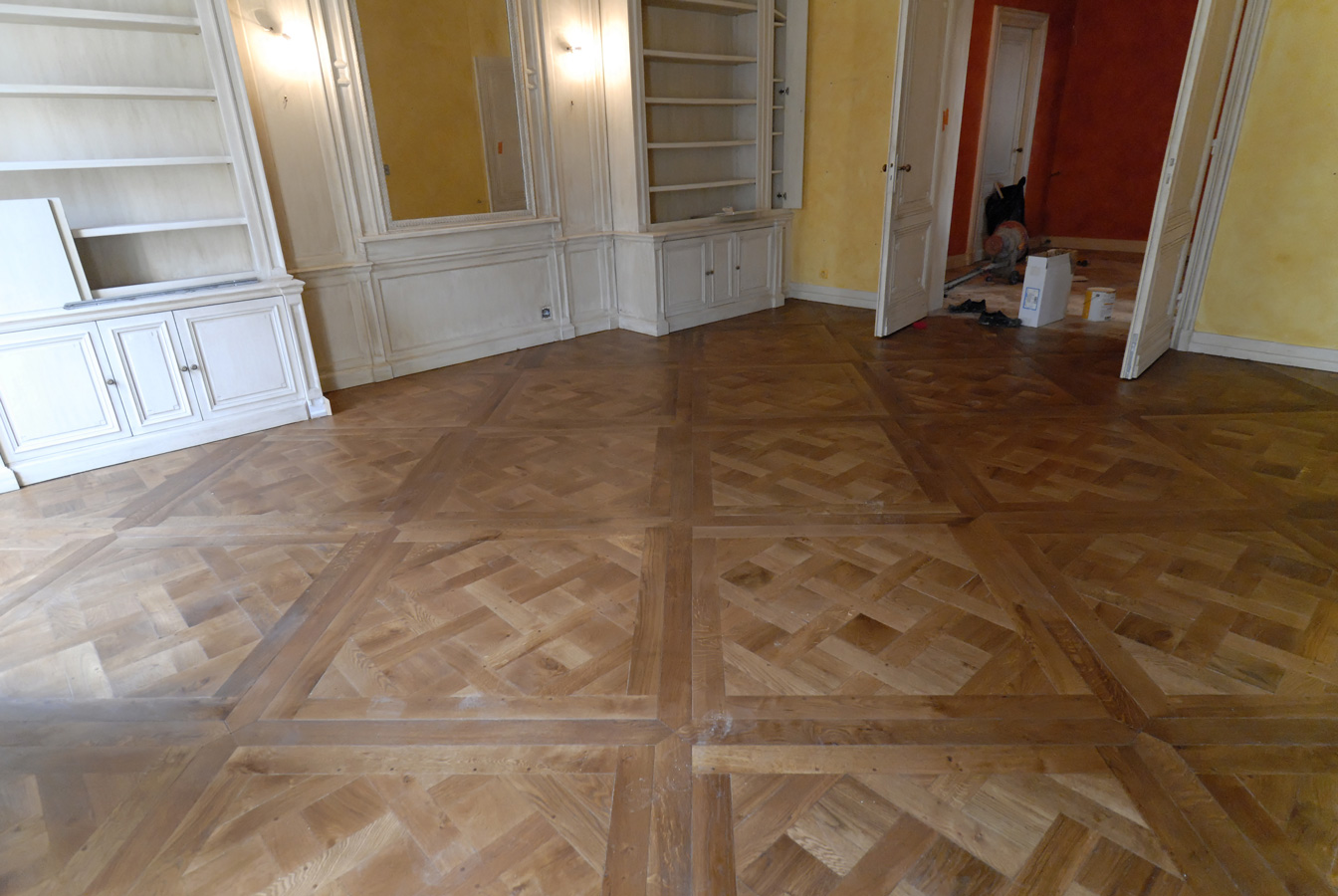 Finition huile cire pour ces panneaux Versailles