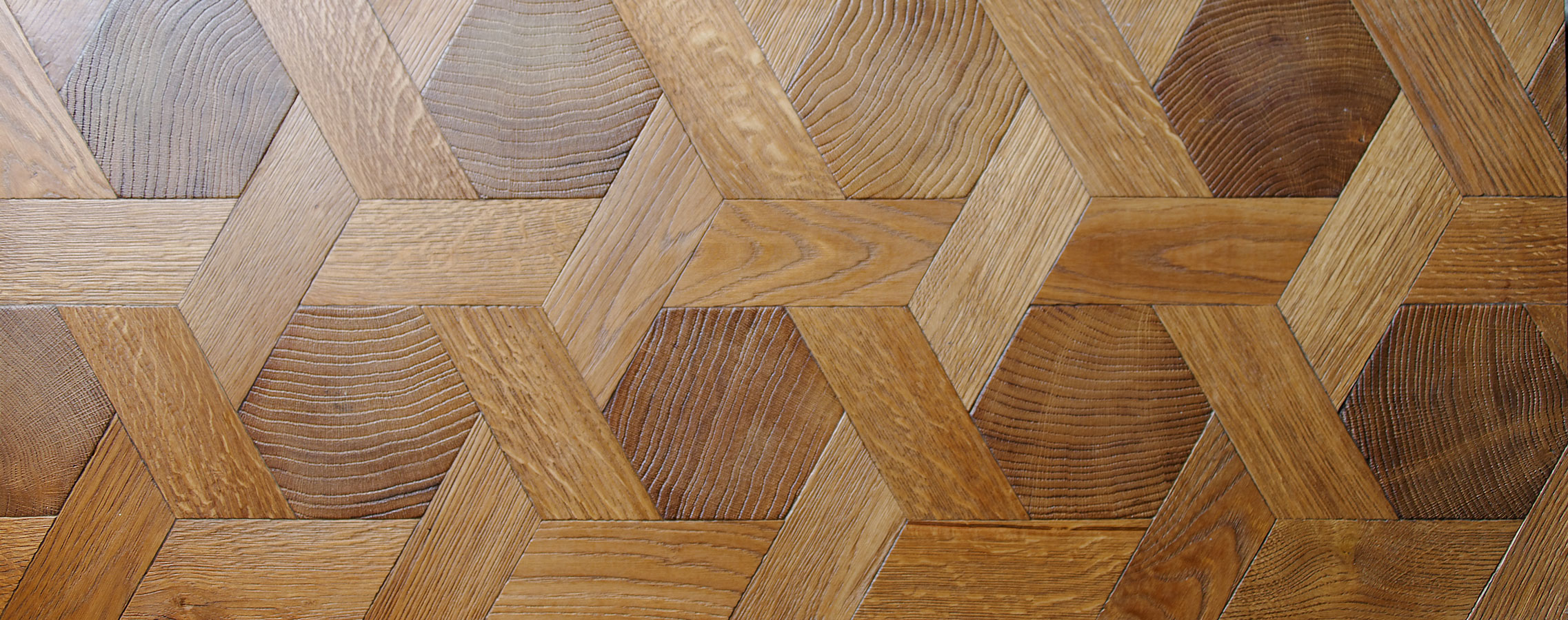 Hexagon in oak