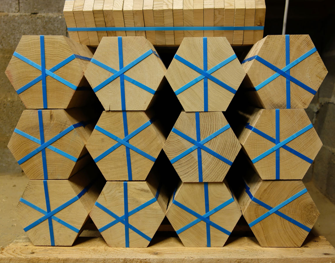 Un parquet hexagone prt  l'expdition